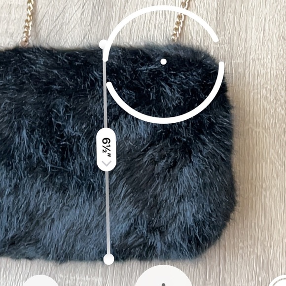 Elegant Black Faux Fur Shoulder Bag - Picture 11 of 13